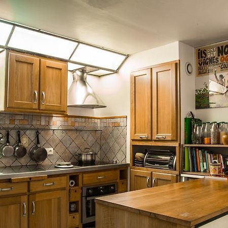 Private Room In A Parisian Homestay! - Close To It All! Экстерьер фото