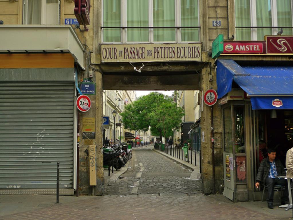 Private Room In A Parisian Homestay! - Close To It All! Экстерьер фото