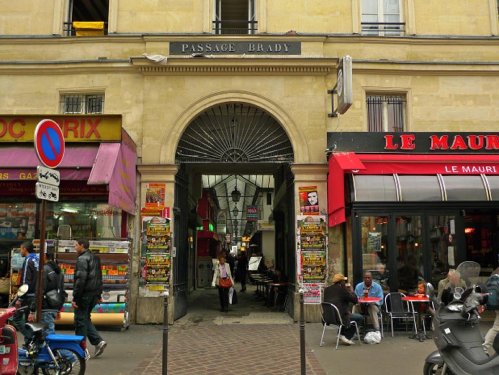 Private Room In A Parisian Homestay! - Close To It All! Экстерьер фото